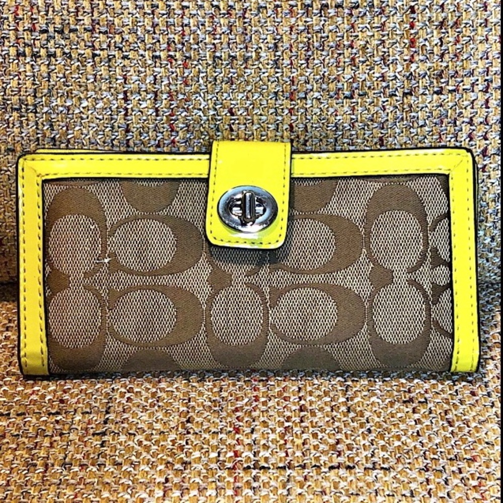 COACH Legacy Signature Slim Turn Lock Closure Trifold Wallet Neon Yellow Trim - Picture 1 of 17